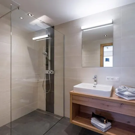 Baderer Apart Stumm Exterior foto